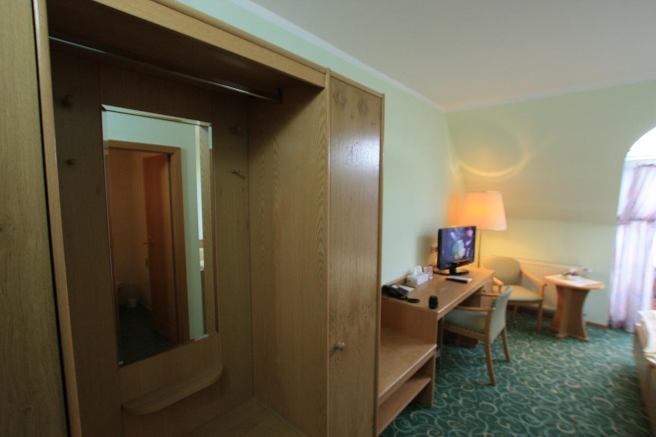 Hotel Buergerhof Hohenstein-Ernstthal Eksteriør bilde